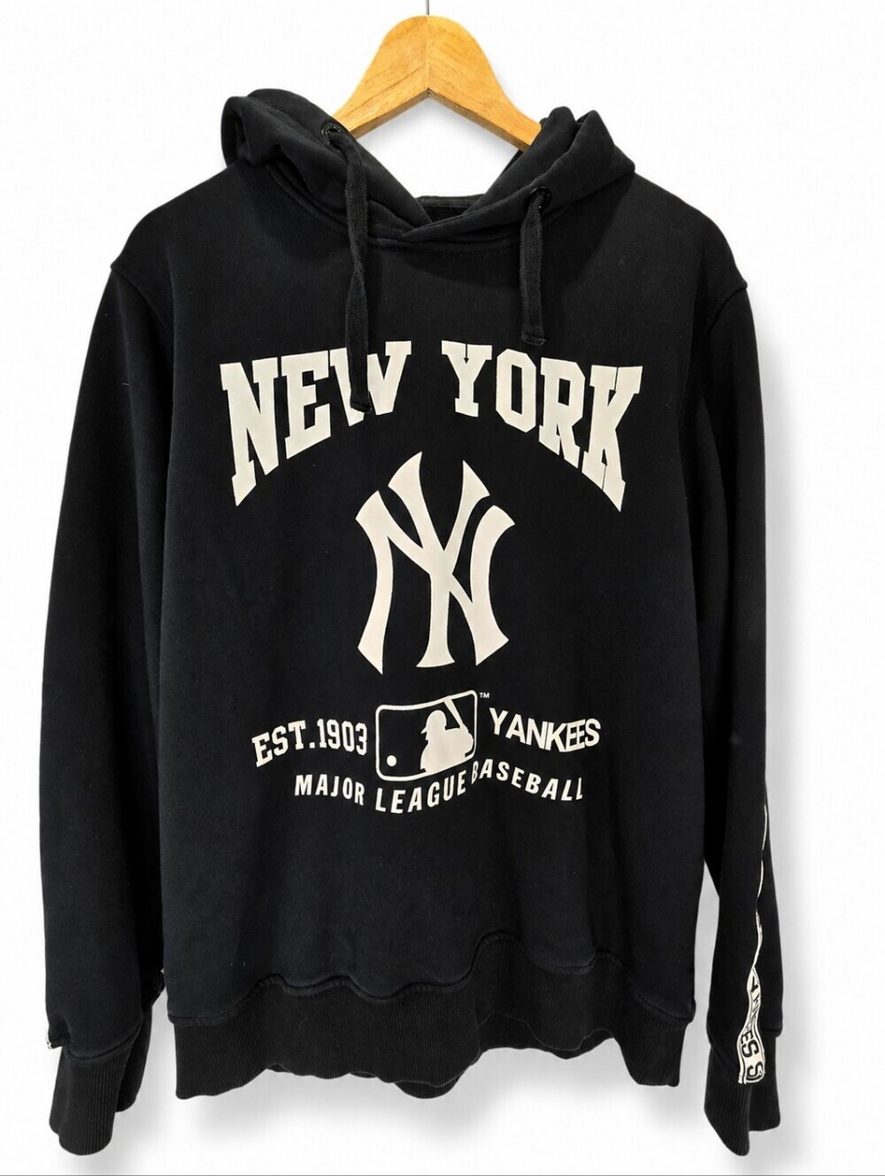 New York Yankees Major League Baseball Hoodie Size L - Picture 2 of 12